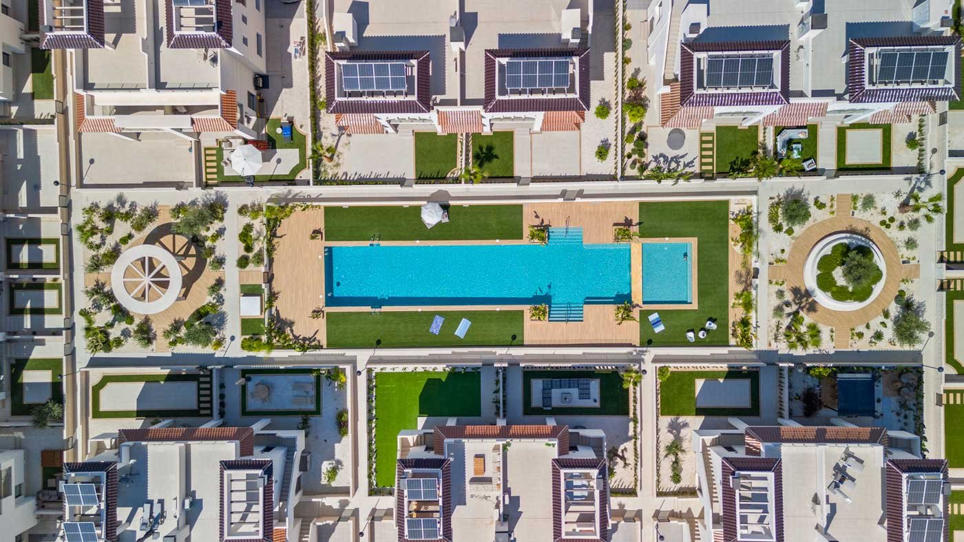 In der charmanten Stadt Rojales gelegen, bietet diese Wohnanlage eine Auswahl von 18 Bungalows, aufgeteilt in High-Bungalow- und Low-Bungalow-Optione In der charmanten Stadt Rojales gelegen, bietet diese Wohnanlage eine Auswahl von 18 Bungalows, aufgeteilt in High-Bungalow- und Low-Bungalow-Optione